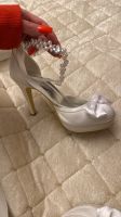 Braut Hochzeit Schuhe High Heels Weiß Perlen Strass Gr.38 Baden-Württemberg - Oberstadion Vorschau