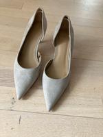 Pumps H&M beige Veloursleder 1x getragen 38 Köln - Köln Klettenberg Vorschau
