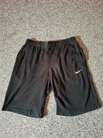 2 kurze Hosen von Nike Sachsen-Anhalt - Jeßnitz Vorschau