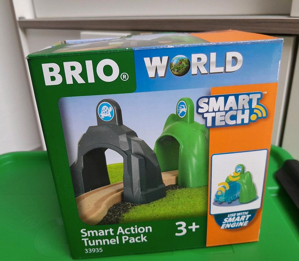 BRIO Smart Action Tunnel Pack in Effeltrich