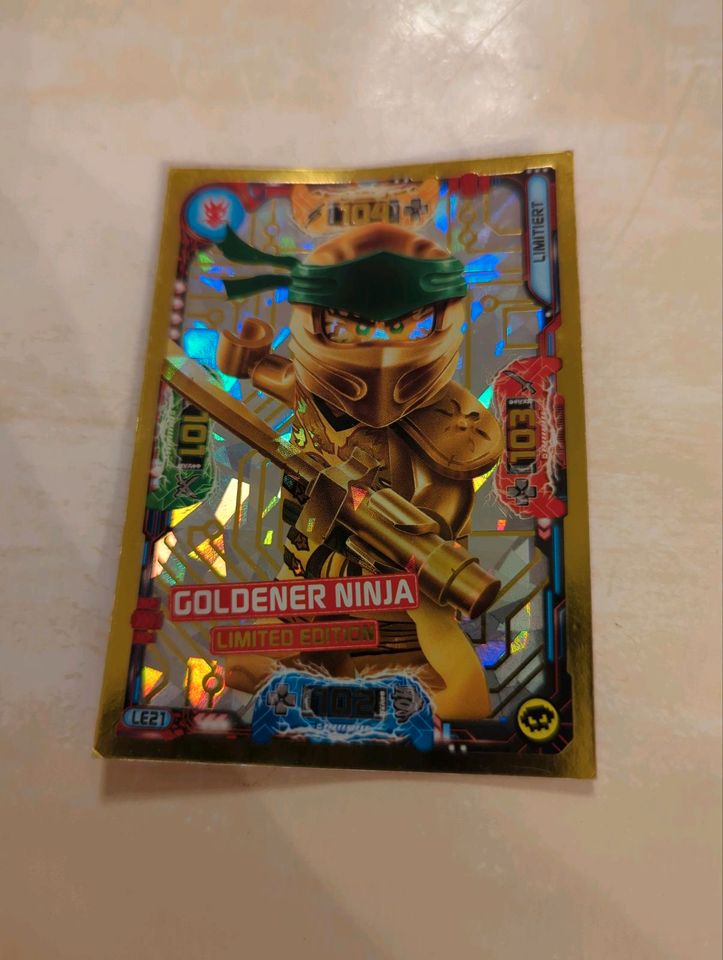 Ninjago Sammelkarte Goldener Ninja Limited Edition in Hattersheim am Main