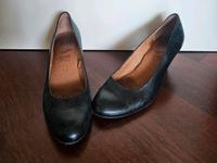 Ara Pumps Schuhe Gr. 9 (40) schwarz schlicht Niedersachsen - Wunstorf Vorschau