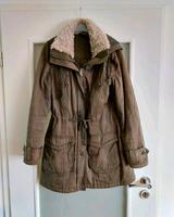 Damen Jacke/Parka khaki Colours Gr. M Niedersachsen - Buxtehude Vorschau