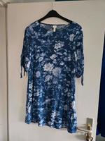 H&M Tunika blau Shirt 40 Blumen Bluse Niedersachsen - Seevetal Vorschau