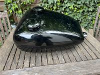 Harley Tank HighwayHawk ca 12l schwarz Bayern - Unterhaching Vorschau