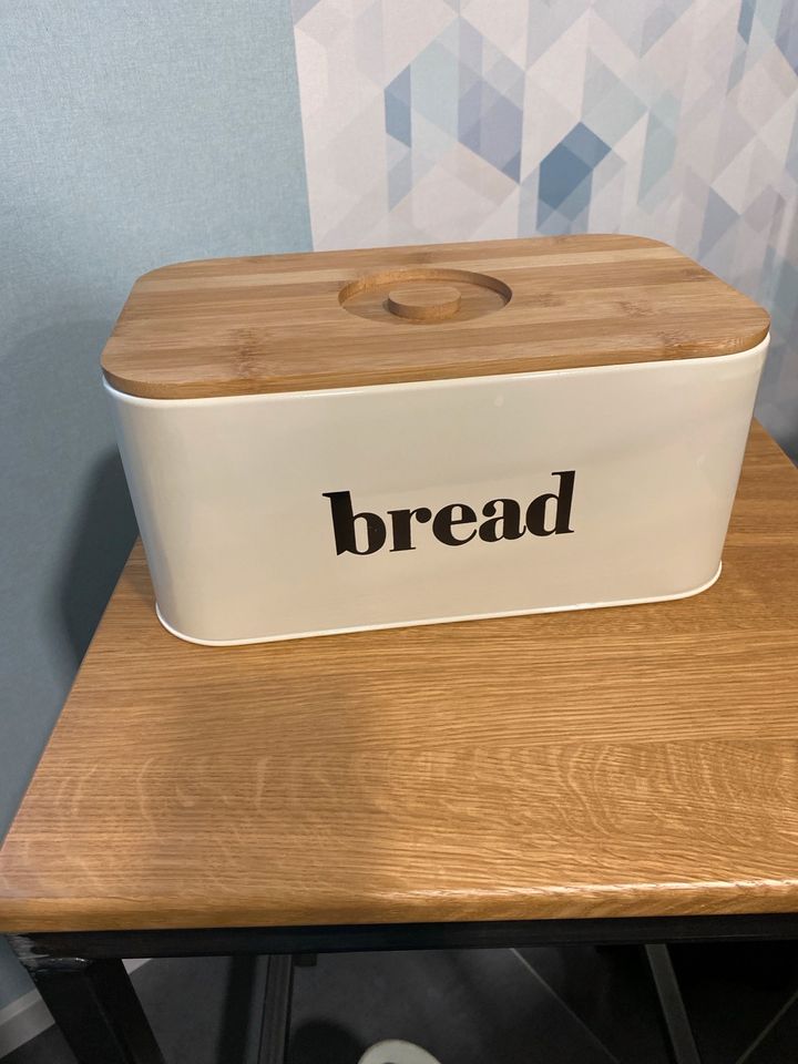 Brot Aufbewahrungsbox in Waldrach