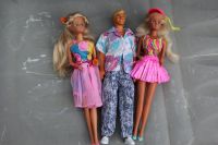 3 Barbiepuppen aus den 90ern / Preis für alle 3 Nordrhein-Westfalen - Odenthal Vorschau
