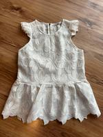Guess Spitzen Shirt Top T-Shirt Weiß Gr. S Nordrhein-Westfalen - Bergkamen Vorschau
