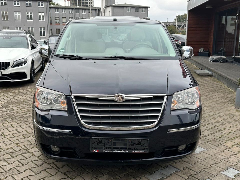 Chrysler Grand Voyager V6 Town & Country *Leder*7-Sitzer* in Berlin