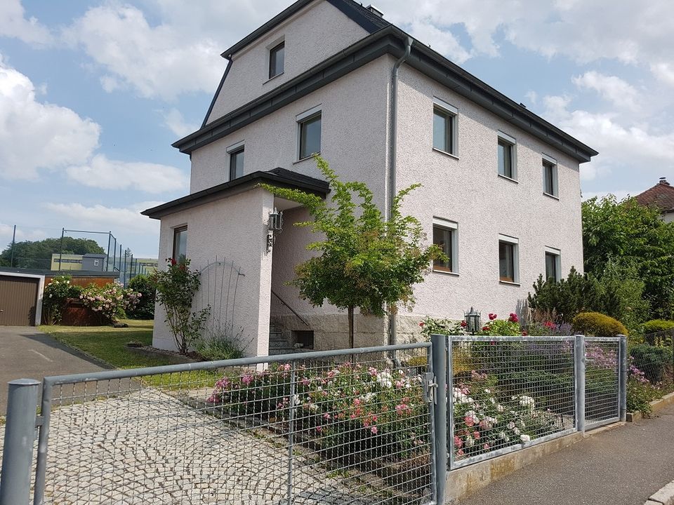 Ideales 2-Generationenhaus in sehr gepflegtem Zustand in Neustadt in Neustadt a. d. Waldnaab