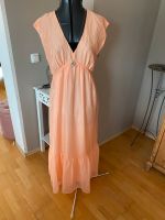 S.Oliver Maxi Kleid Satin 38 M apricot neu Bayern - Hallbergmoos Vorschau