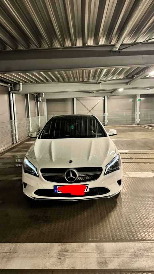 Mercedes-Benz Cla 180 Urban in Herrsching