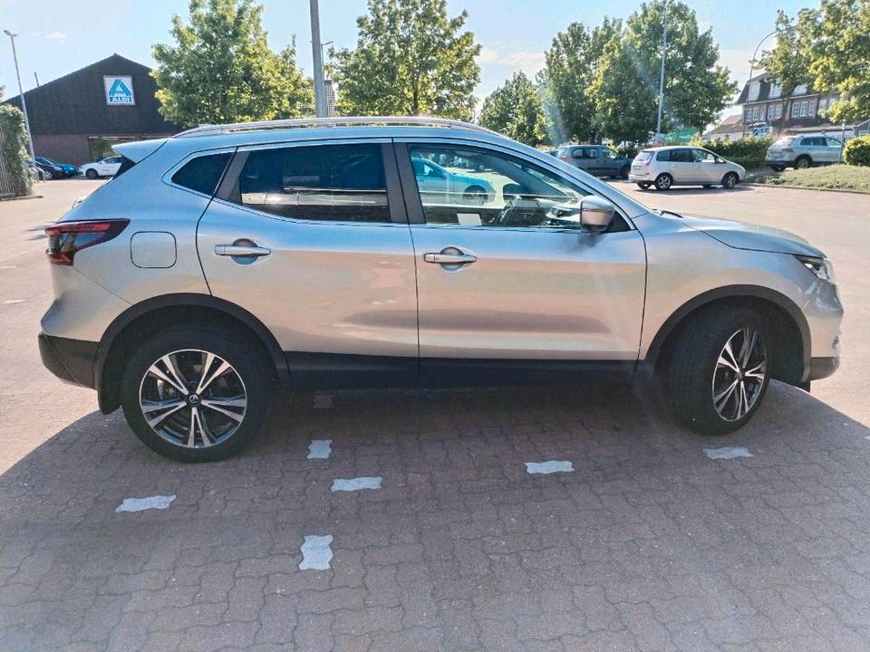 Nissan Qashqai 1.3 DIG-T N-Connecta in Neu Wulmstorf