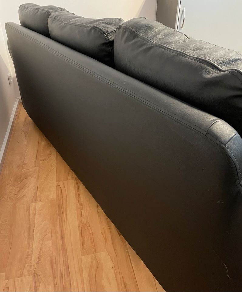 Ledersofa schwarz, 3-Sitzer, Modell IKEA Ektorp in Arnsberg