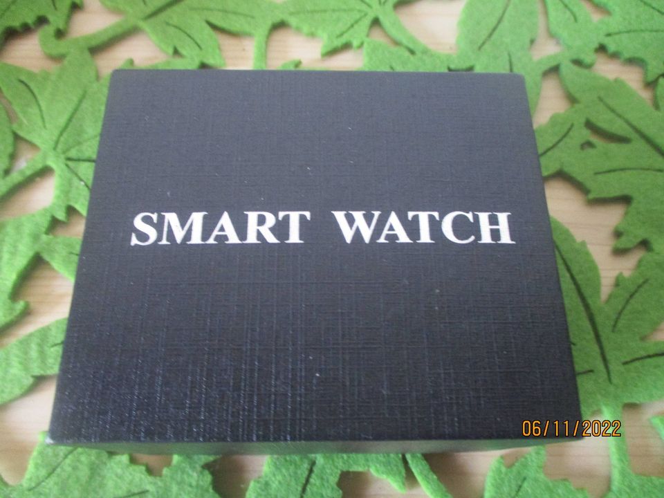 Praktische Smartwatch mit Simkartenfunktion, OVP - neuwertig in Niederheimbach