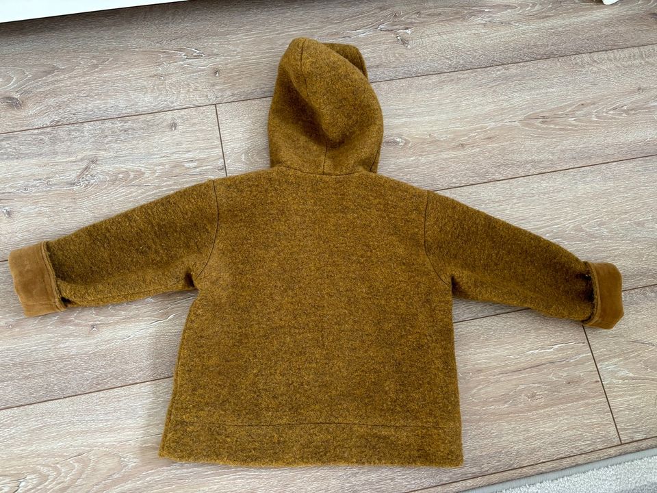 Huttelihut Walkjacke 8-10 Jahre (128) fällt kleiner aus in Tiddische