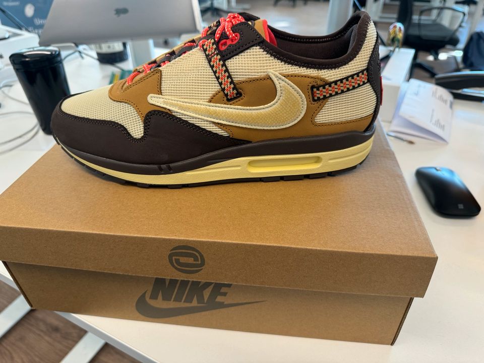 Nike Air Max 1 Travis Scott Cactus Jack Baroque Brown in Berlin