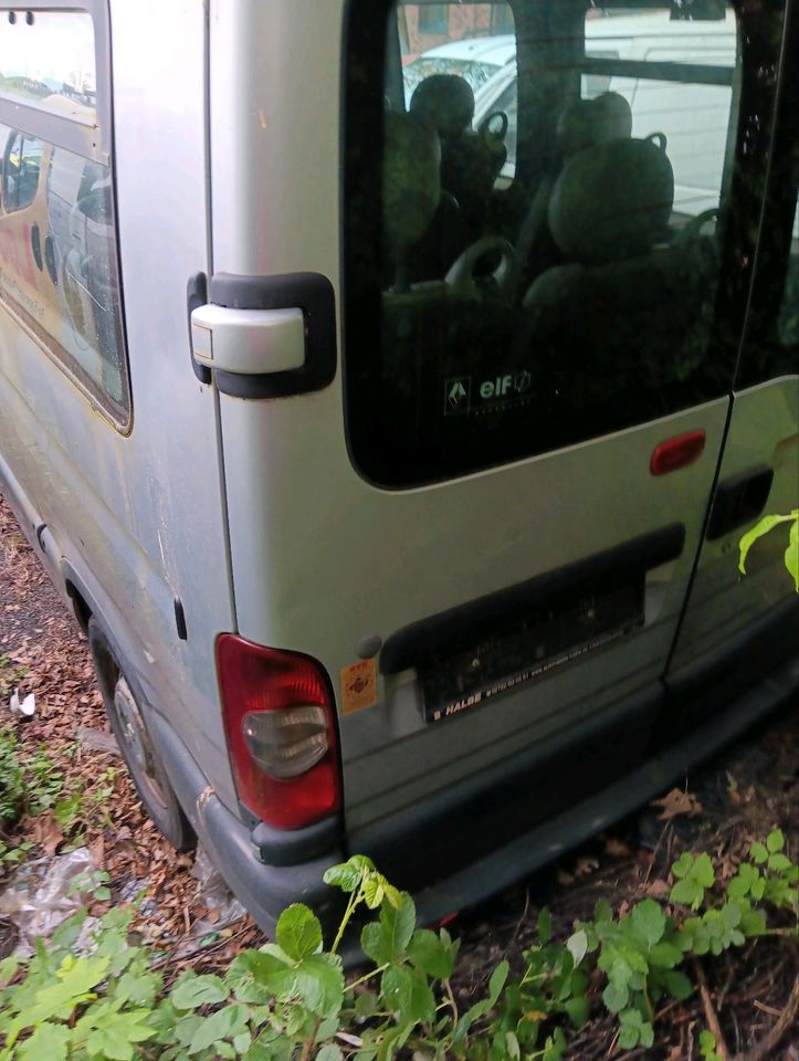 Schlachtfest Renault Master 2.5 Diesel 2004 in Bochum