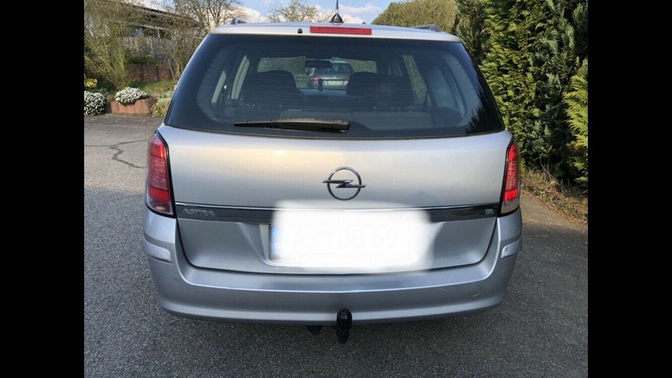 Opel Astra H Automatik 1.8 Kombi Benzin LPG Behindertengerecht in Unzenberg