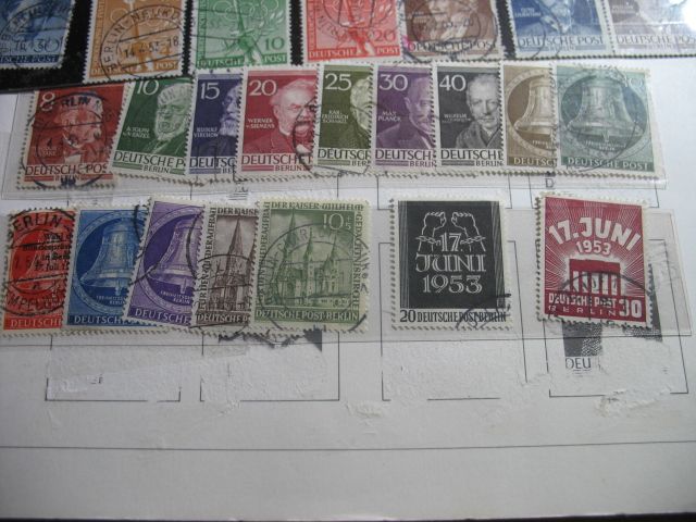 Briefmarkensammlung Berlin gestempelt 1948 bis 1990 zum stöbern in Konstanz