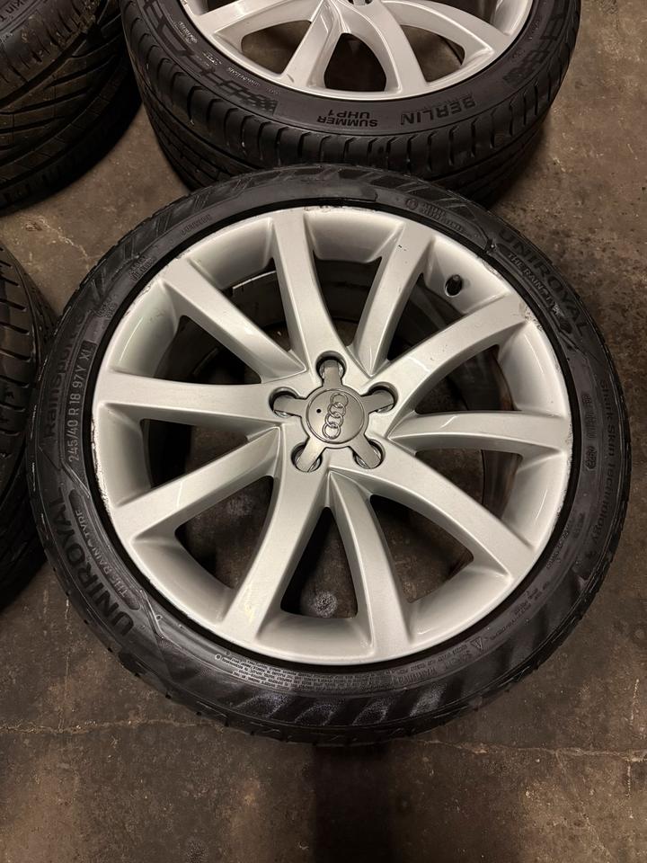 Original Audi A4 B9 Felgen Sommer-Reifen 245 40 18 A3 A5 A6 B8 in Blomberg