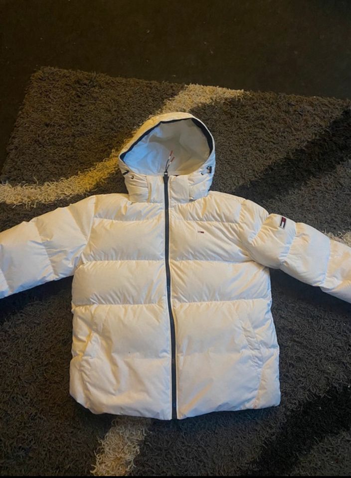 Tommy Hilfiger Daunenjacke M, Neu, Winterjacke, Jacke, Unisex in Troisdorf