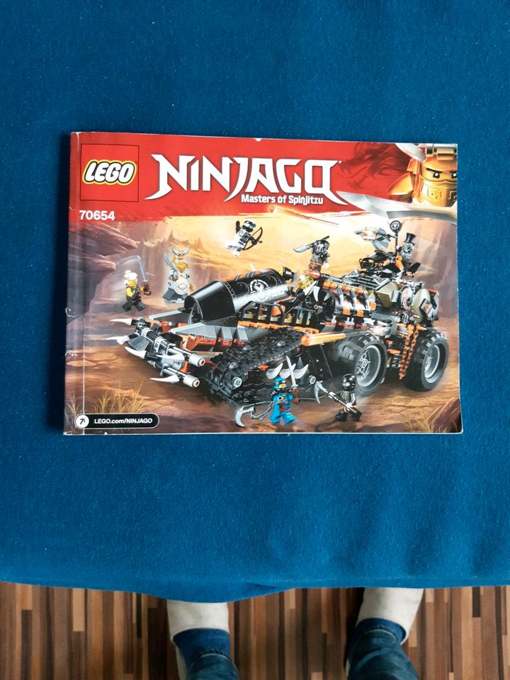 Lego Ninjago Drachenfänger 70654  mit OVP in Sennfeld