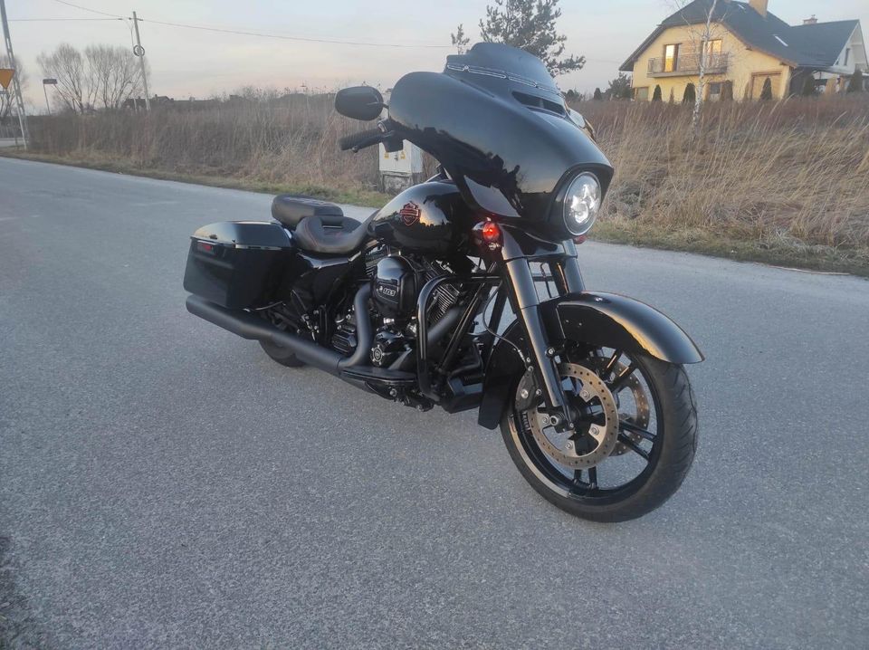 ⚡HARLEY DAVIDSON 2016 FLHX STREET GLIDE  103 TC NAVI AIR RIDE⚡ in Königstein im Taunus