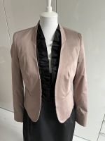 Blazer kurz Gr.38 beige Nordrhein-Westfalen - Voerde (Niederrhein) Vorschau