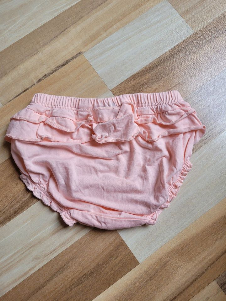 Unterhose Mädchen Rüschen Gummizug Größe 74-80 NEU in Friedrichsthal