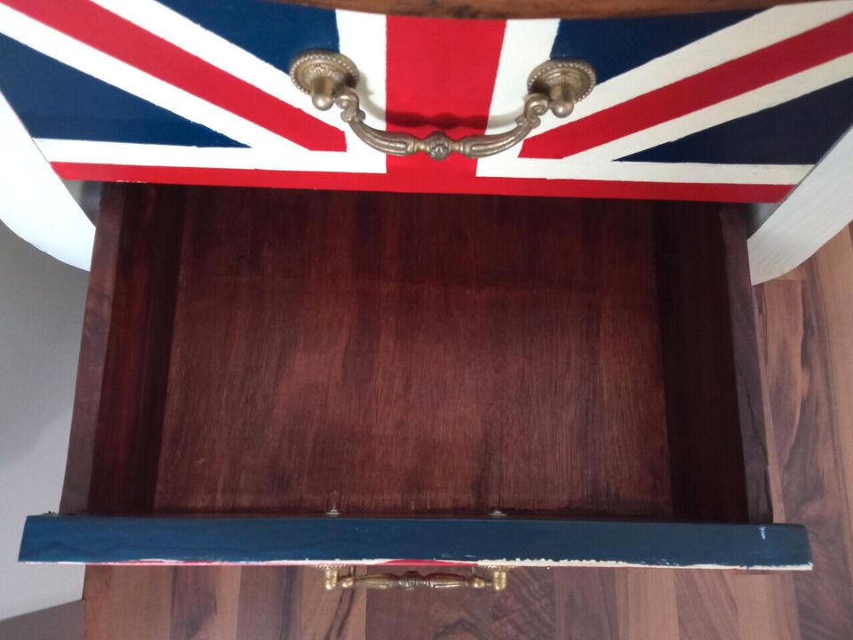 Nachtschrank Einzelstück England in Ibbenbüren