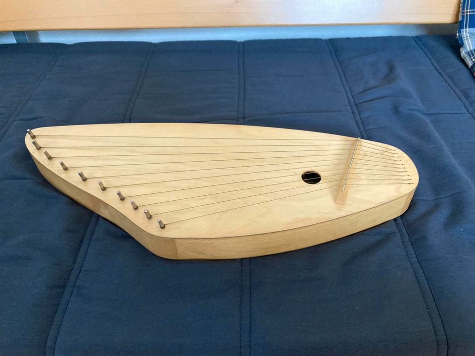 Flügelkantele 10-seitig aus Birkenholz Modell 1955 in Heidenheim an der Brenz