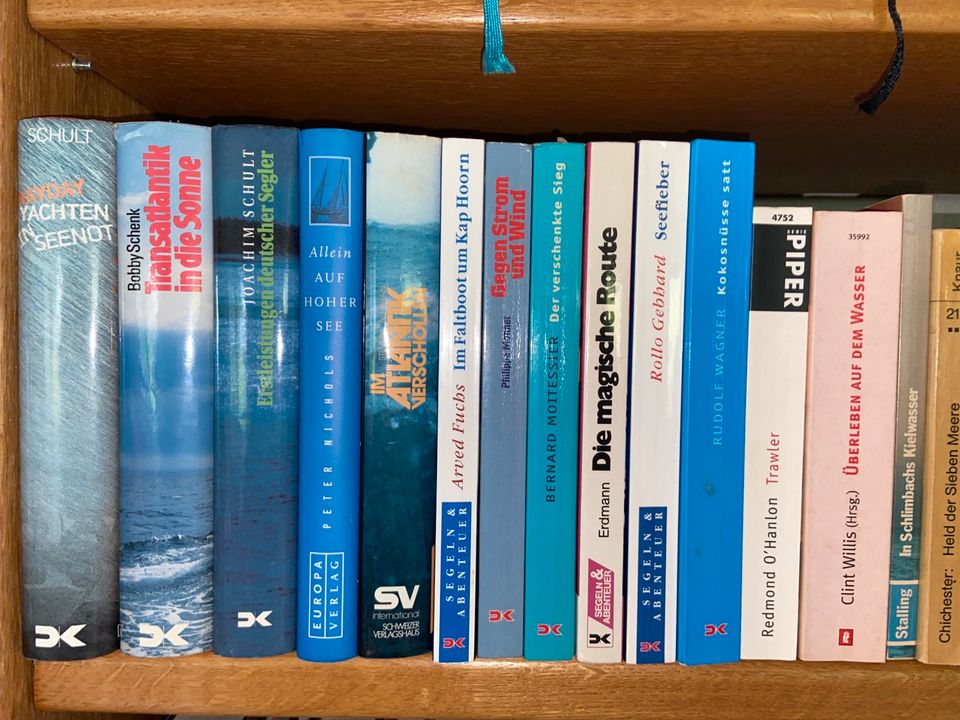 138 Bücher über Seefahrt, Segeln, Schiffe, Romane, Bildbände in Essen