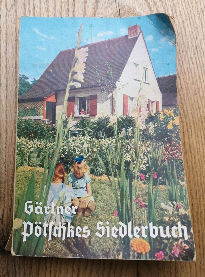 Gärtner Pötschkes Siedlerbuch in Nürnberg (Mittelfr)