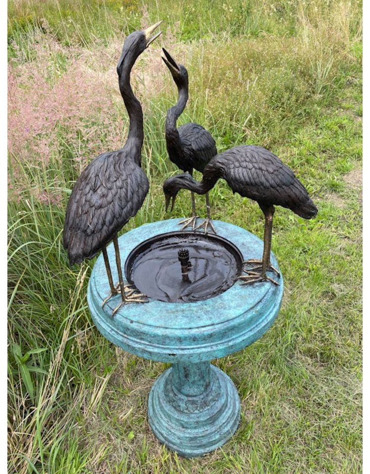 Springbrunnen aus Bronze für den Garten in Toppenstedt