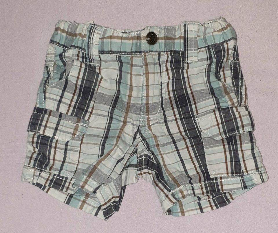 Süße Baby Shorts,kurze Hose Gr.62/68 für Jungen in Wiesbaden