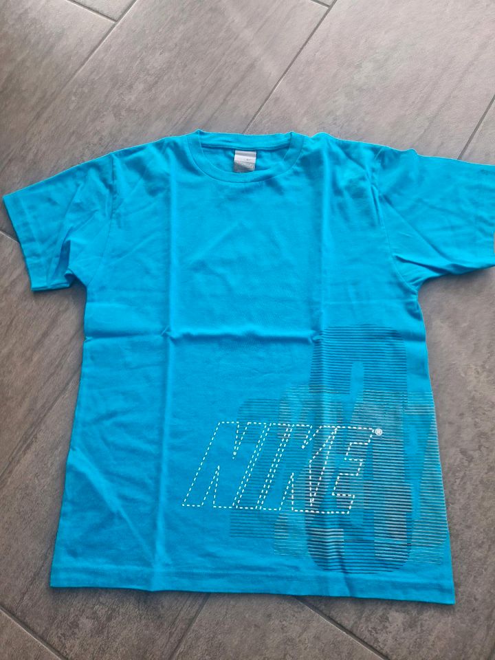 T Shirt Ellesse Nike Jack&Jones Gr.176 / M in Horb am Neckar