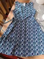 H&M Kleid Gr. 38 blau gemustert Thüringen - Veilsdorf Vorschau