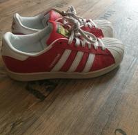 Superstar Adidas 41.5  Sneaker Herren Sachsen-Anhalt - Klostermansfeld Vorschau