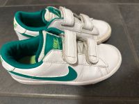 Nike Sneaker Gr 32 (20cm) Hessen - Hofheim am Taunus Vorschau