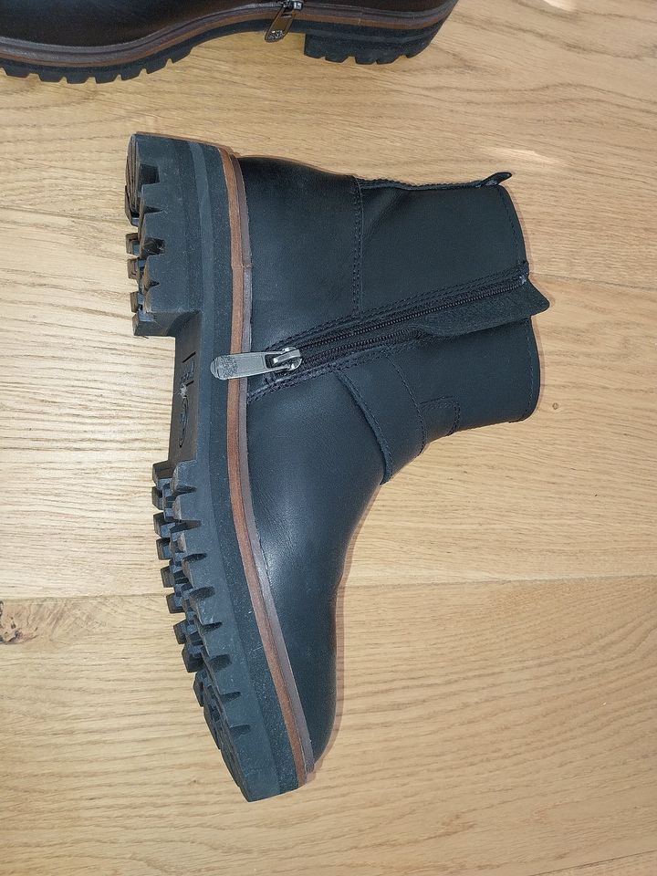 Timberland Damen Stiefelette Profilsohle schwarz 38 neu in Hannover