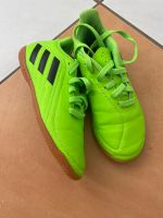 Adidas Kinder Fußballschuhe Hallenschuhe Größe 30 Hessen - Büttelborn Vorschau