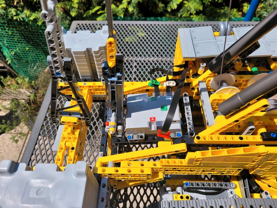 LEGO 42146 Technic Liebherr LR 13000 Raupenkran in Moers