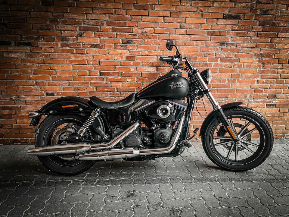 Harley-Davidson Street Bob 2016 36000 Km wie neu in Hamburg