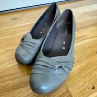 Bequeme Jenny Ballerinas Grau Taupe gerafft Gr 38 Hessen - Hanau Vorschau