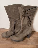Hochwertige Wildleder Stiefel Högl Gr.6 1/2 39/40 Sachsen - Crimmitschau Vorschau