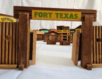 DDR Indianerdorf Fort Texas, DDR Spielzeug ohne Figuren Thüringen - Erfurt Vorschau