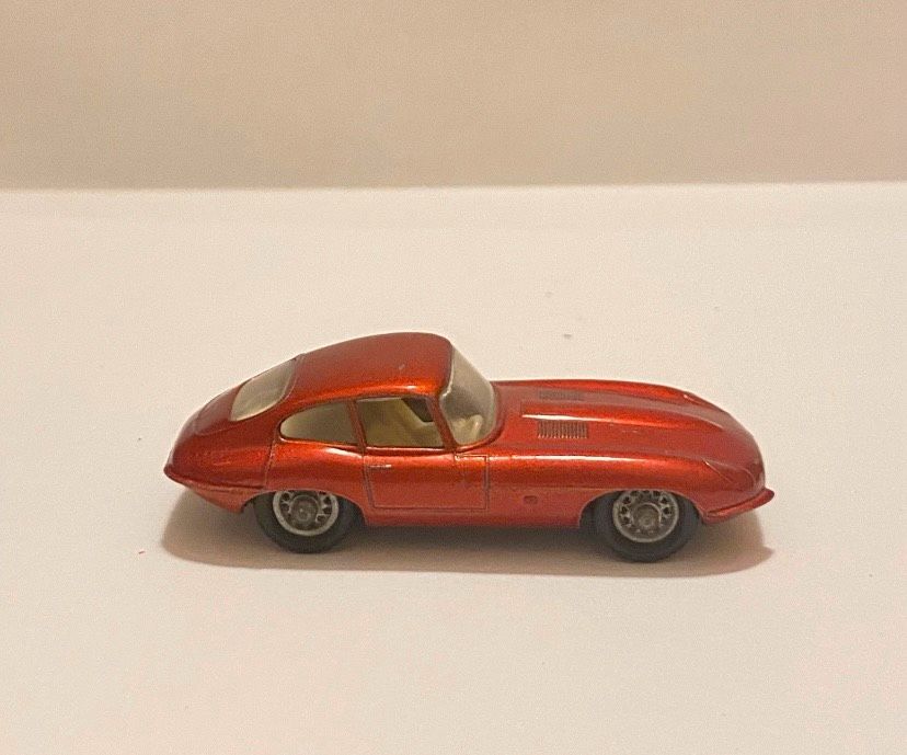 Matchbox Jaguar E- Type Modell in Rodgau