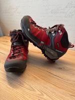 Sehr gut erhaltene Wanderschuhe Gr.42 von Quechua Nordrhein-Westfalen - Herne Vorschau