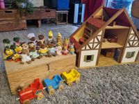 Topp! Holzpuppenhaus m. Tierfamilien Waldorf Holzspielzeug Puppe Bayern - Wendelstein Vorschau
